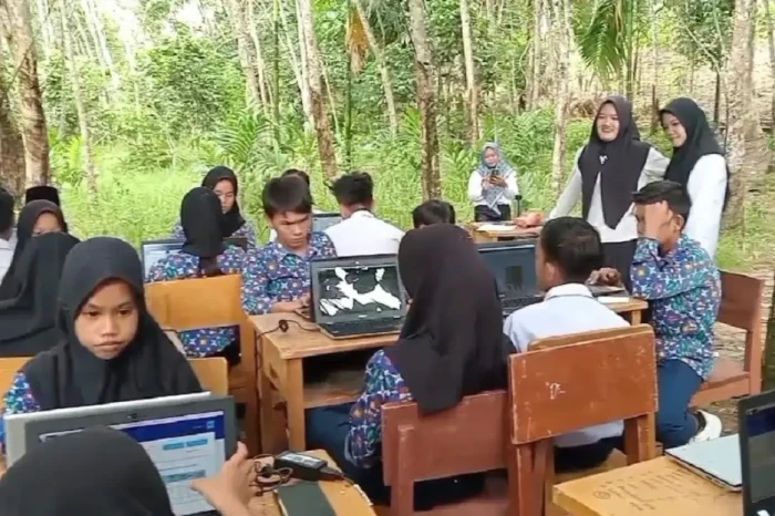 Nestapa Siswa SMP di...