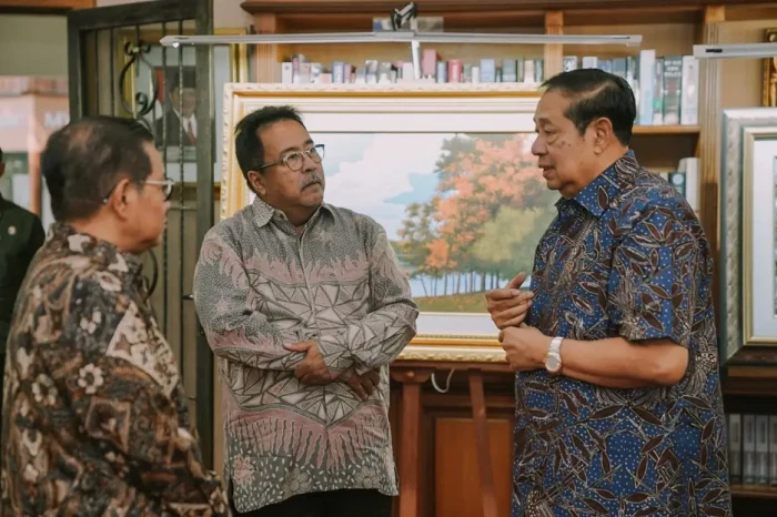 Pram-Doel Sowan ke Cikeas,...