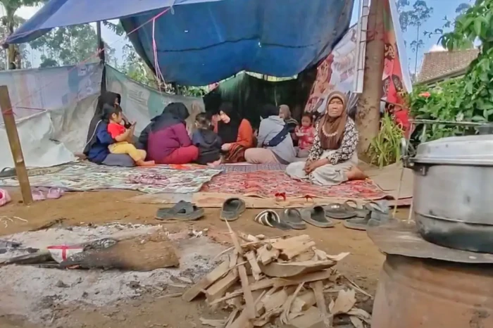 Nestapa Korban Gempa...