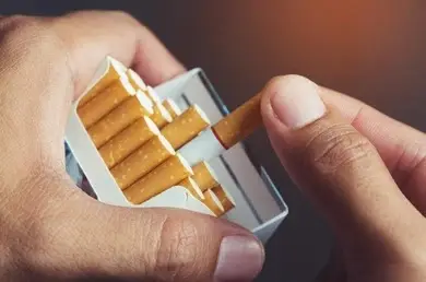 Kebijakan Kemasan Rokok...