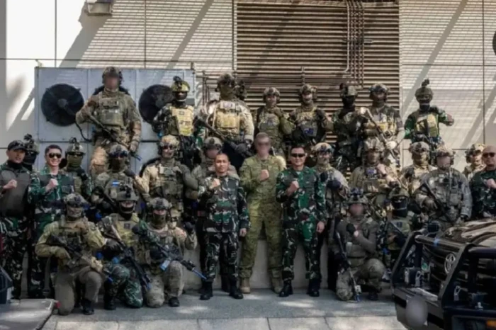 Danjen Kopassus Kunjungi...