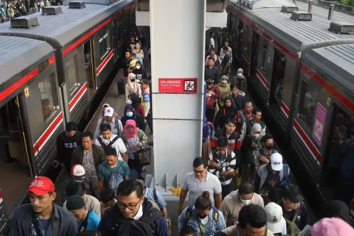 Kemenhub Pastikan Tarif...
