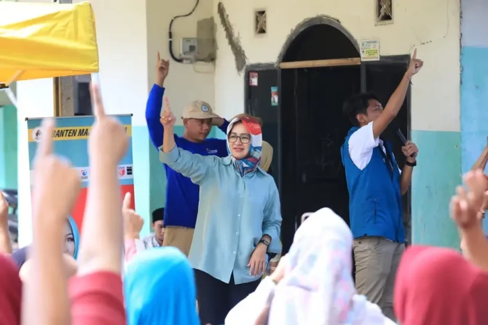 Tekan Pengangguran di...