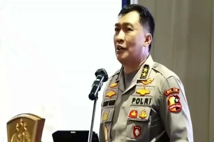 Profil Irjen Slamet...