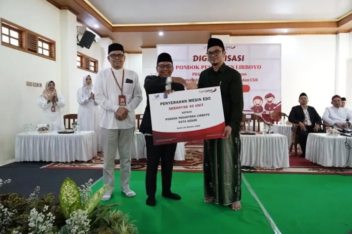 Bank Jatim Perkuat Digitalisasi...