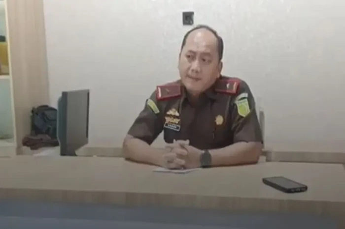 Kasus Guru Supriyani,...