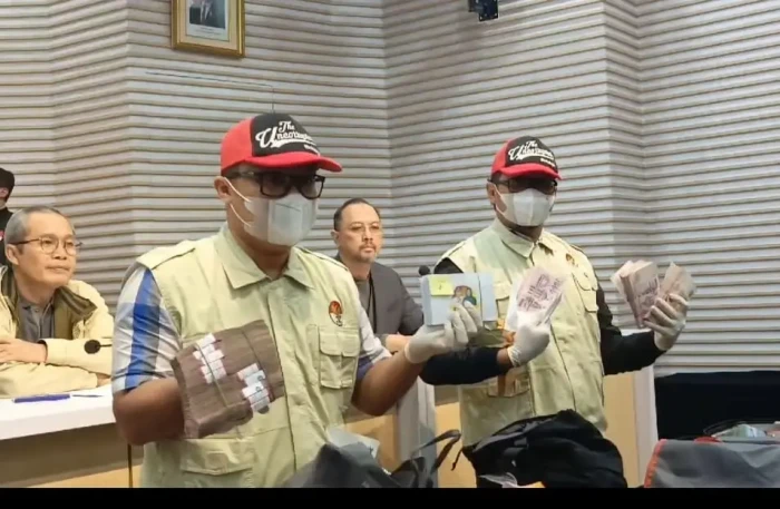 Tetapkan Gubernur Bengkulu...