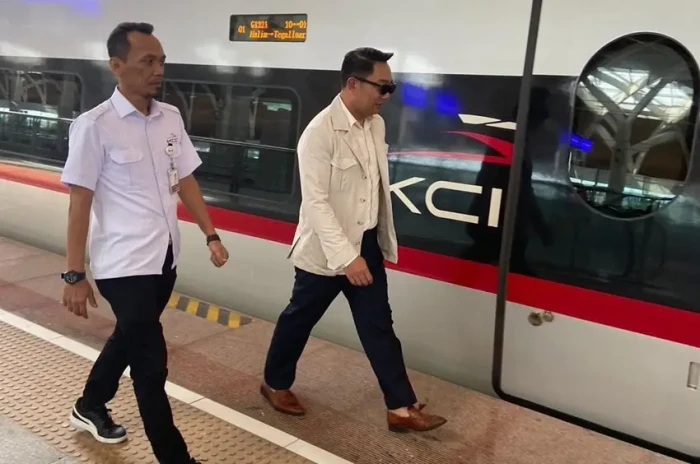 Usai Antarkan Bahlil...