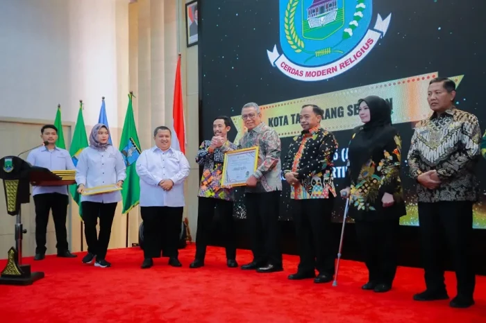 Pemkot Tangsel Borong...