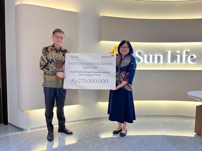 Sun Life Salurkan Bantuan...
