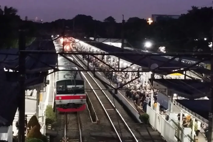 KRL Commuter Line Gangguan...