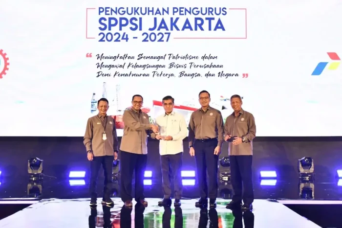 Menteri Ketenagakerjaan...