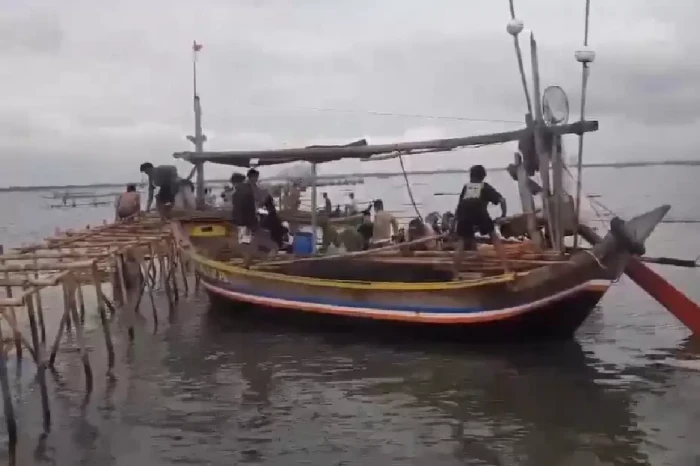 Ribuan Nelayan Bantu...