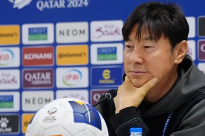 Shin Tae-yong dan Buzzer:...