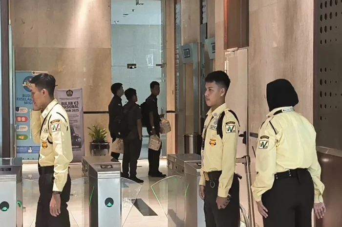 Penggeledahan Ditjen...