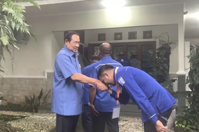 Cerita SBY Di-reshuffle...