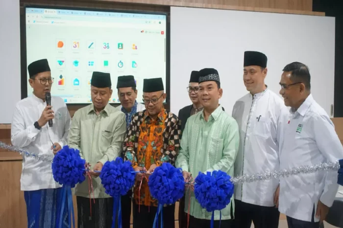 Pesantren Cendekia Amanah...