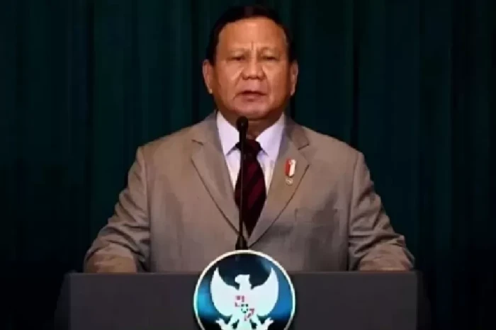 Presiden Prabowo Umumkan...