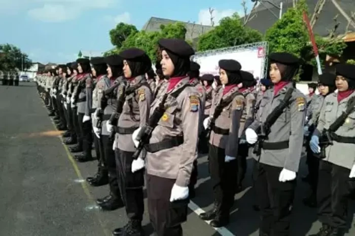 Daftar 10 Polwan Cantik...
