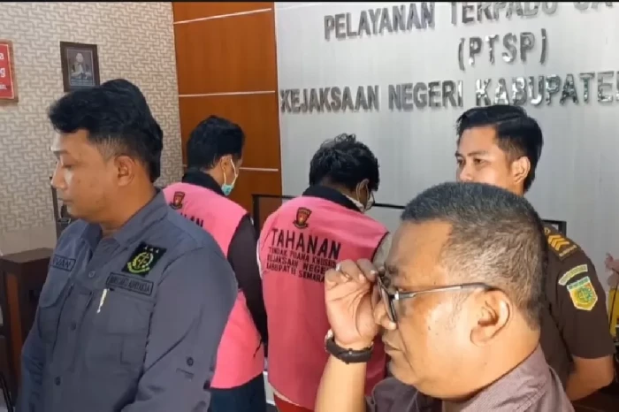 2 Pegawai Bank Pemerintah...