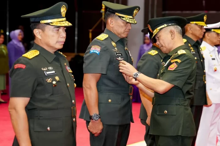 Sertijab 6 Jabatan Strategis,...