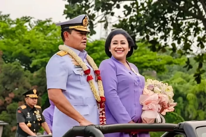 Profil Laksamana TNI...