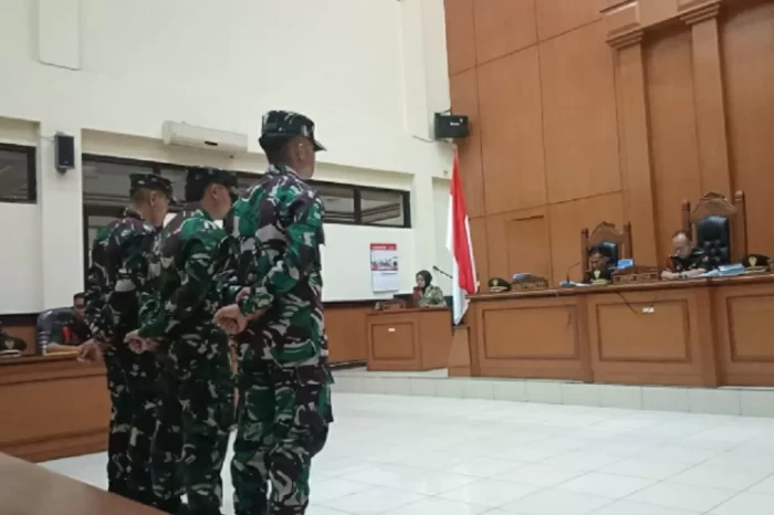 2 Oknum TNI AL Penembak...