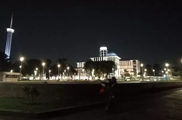 9 Lokasi Parkir untuk...
