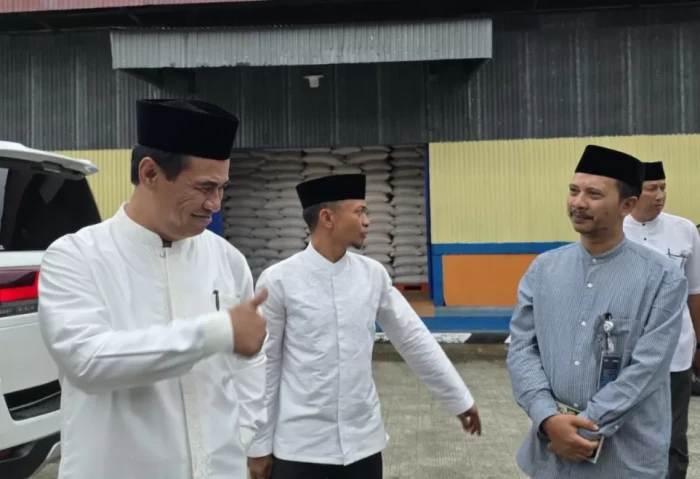 Hari Kedua Lebaran,...
