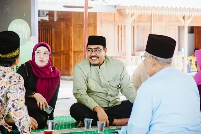 Gus Jazil Silaturahmi...