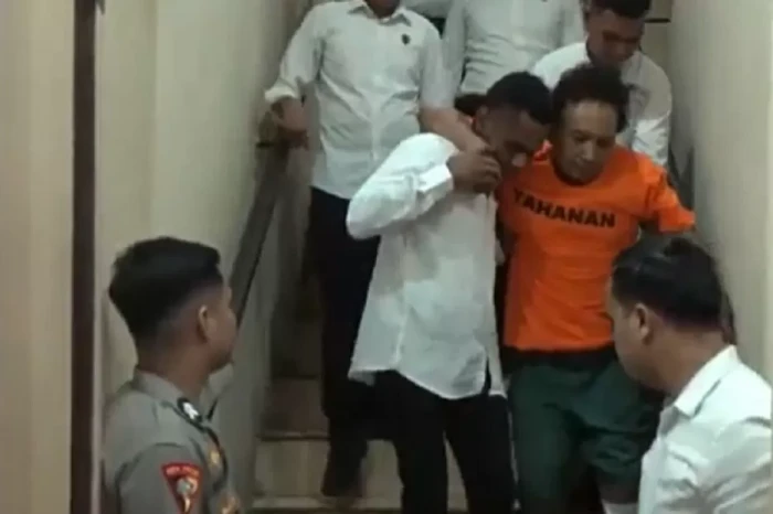 Kecanduan Video Porno,...