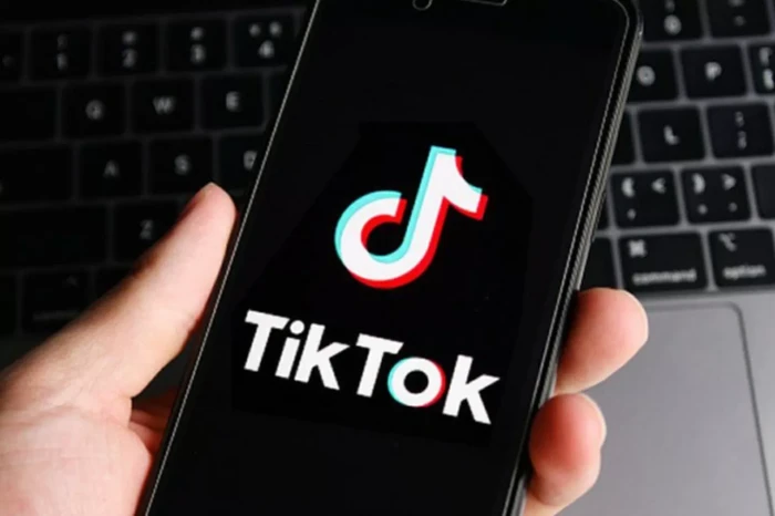 Kronologi Viralnya 2...