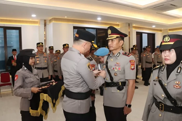 Mutasi Polres Tangsel:...