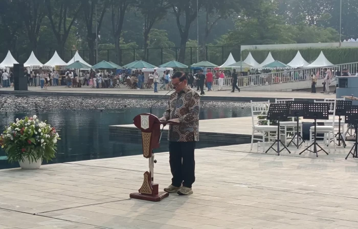 Buka Taman Jakarta 24...