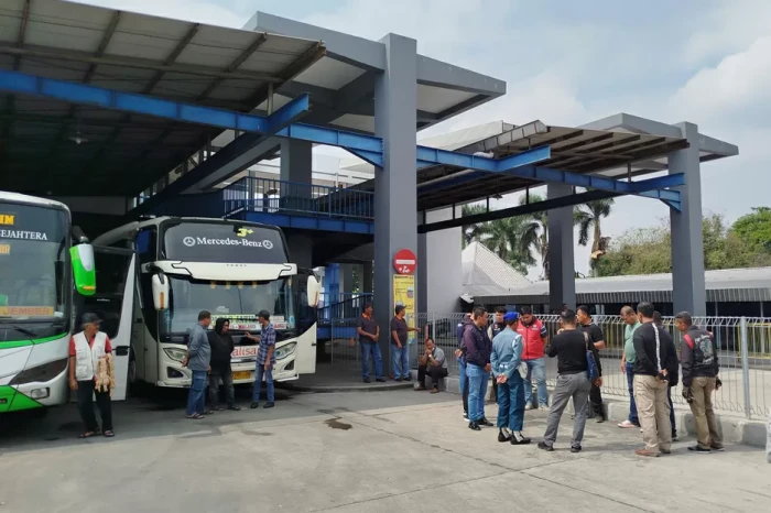 3 Pelaku Pengeroyokan...