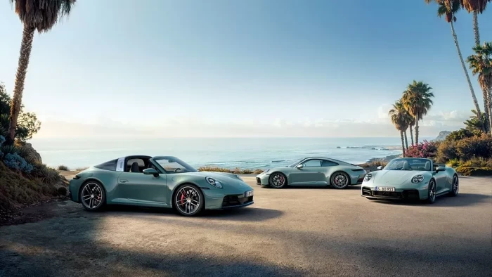 Ferrari Luncurkan Amalfi...