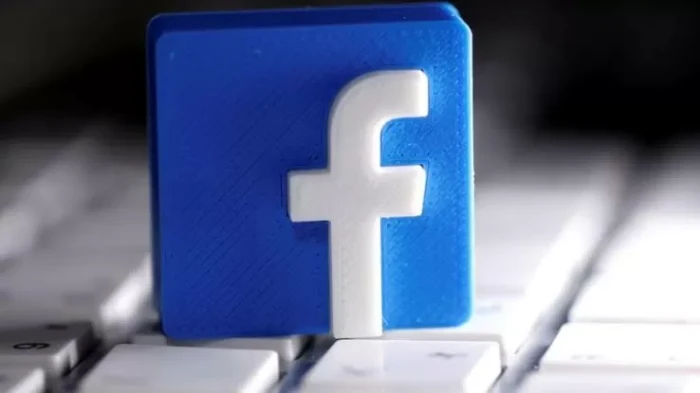 Facebook Hapus 10 Juta...