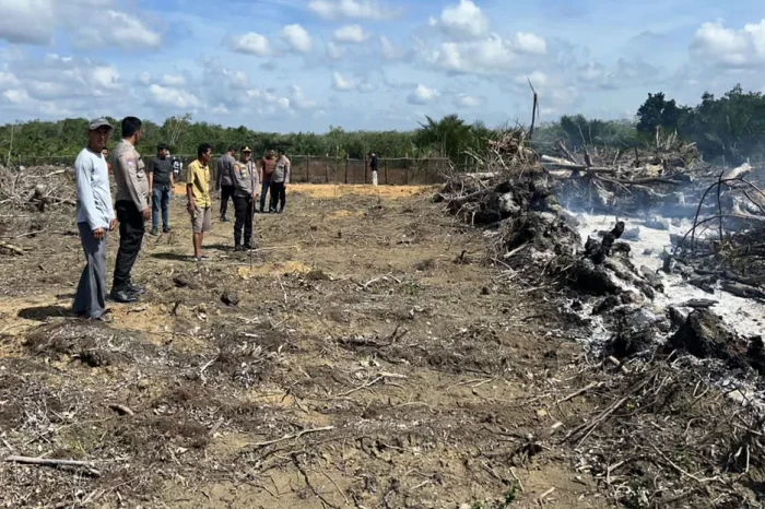 Polda Riau Tangkap Pelaku...