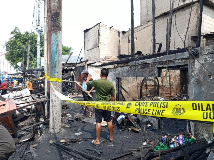 Kebakaran Warung Makan...
