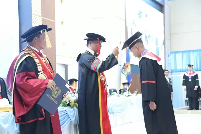 IPDN Wisuda 1.305 Mahasiswa,...