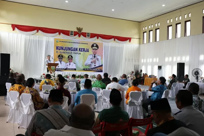 Pj Gubernur Papua Agus...