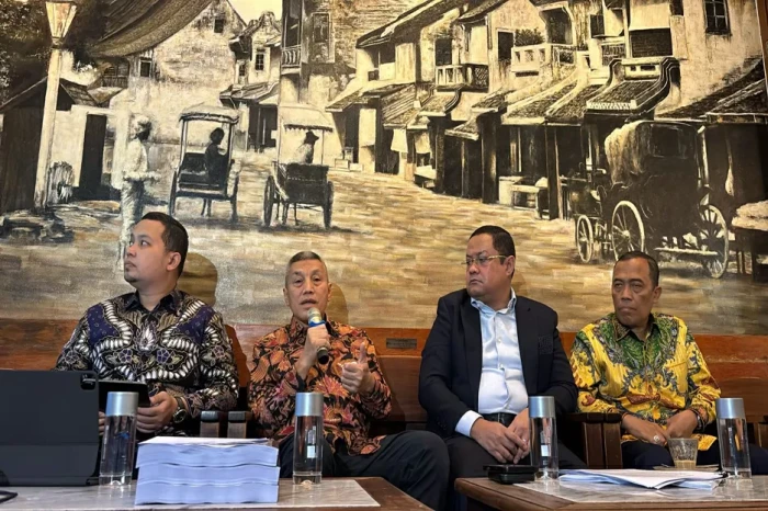 Ajukan Memori Banding,...