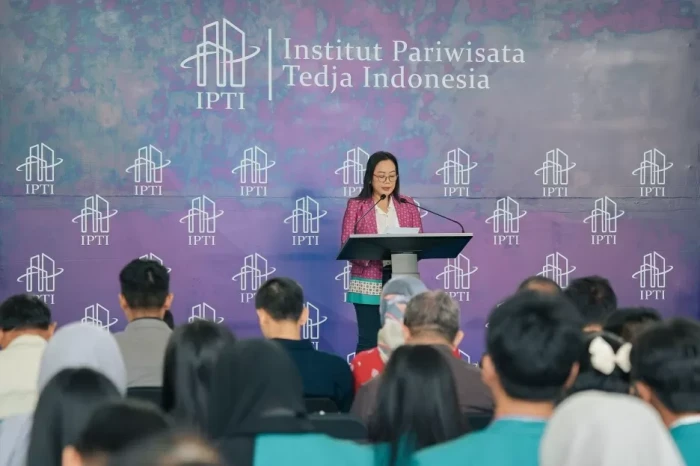 Hadapi Tantangan Pariwisata,...