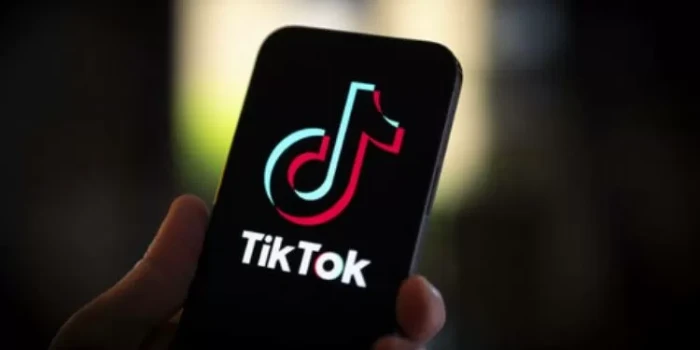 Fitur Live TikTok dan...