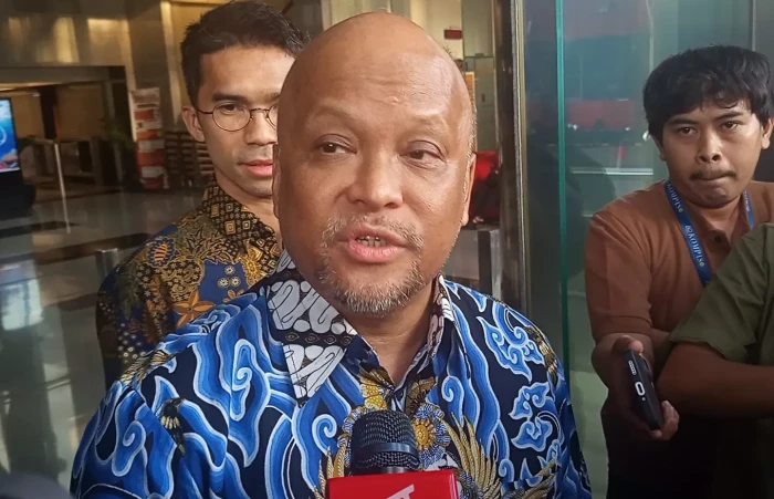 4 Jam Diperiksa KPK,...