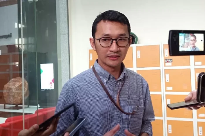 Usai Periksa Ilham Habibie,...