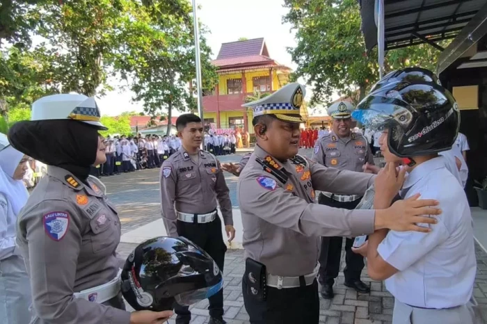Dirlantas Polda Riau...