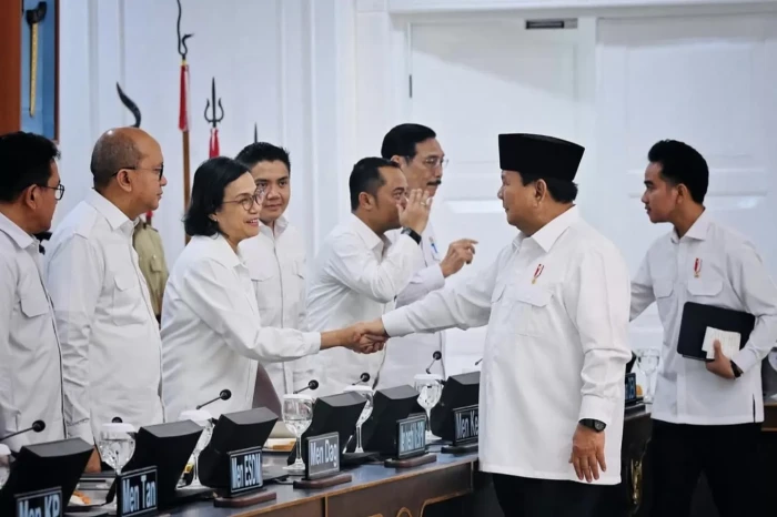 Sri Mulyani Mundur atau...