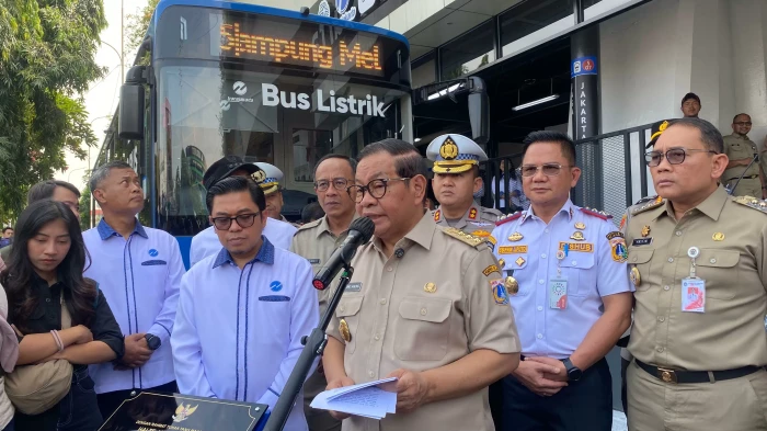 Setelah Dibakar, Nama...