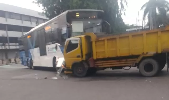 Penampakan Bus Transjakarta...